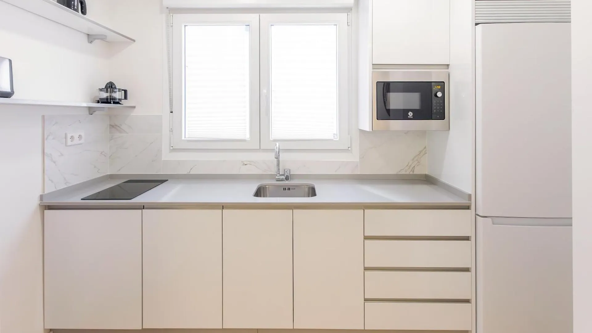Nosquera Freshapartaments Malaga Apartment