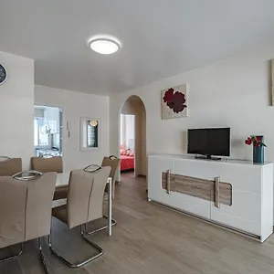 Apartamento Sur Los Cristianos , Arona (Tenerife) Spain